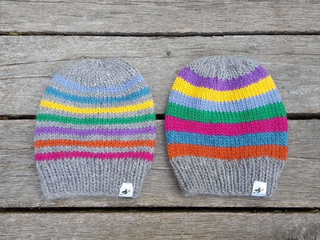 czapki w kolorowe paski robione na drutach 100% wełna